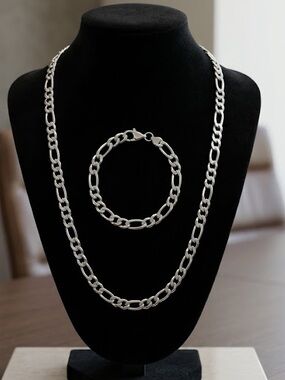 New Stainless Steel Figaro Chain Necklace (22”) & Bracelet (8”) Set